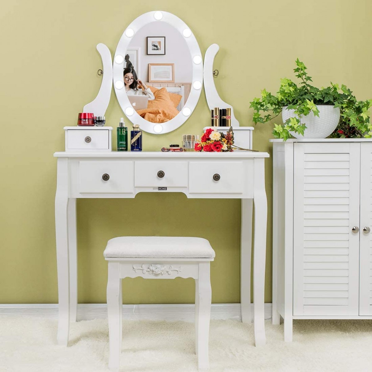 Beyaz Lüks Çekmeceli Yuvarlak Aynalı Makyaj Masası Puflu
