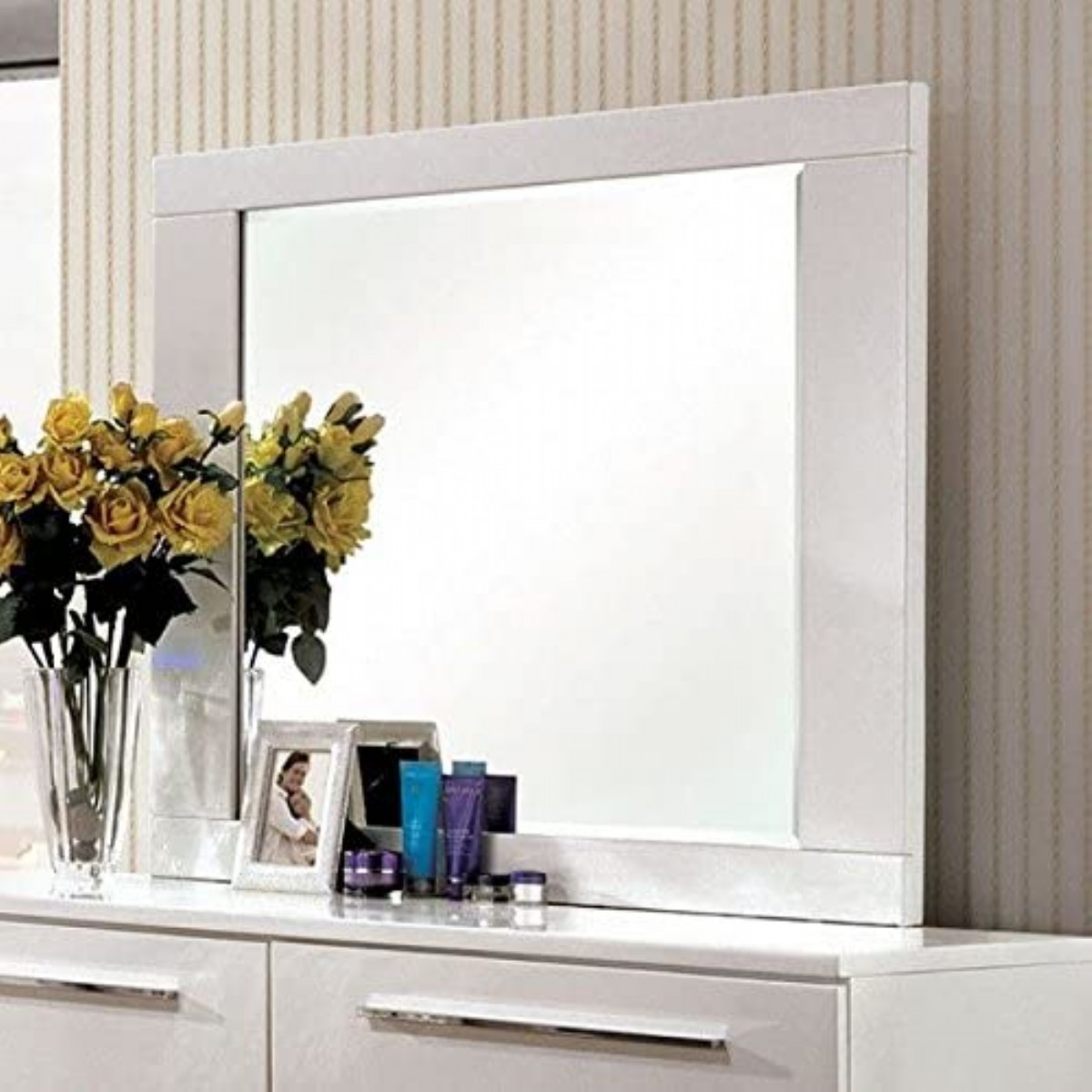 Tuvalet Masası Beyaz Çerçeveli Aynası